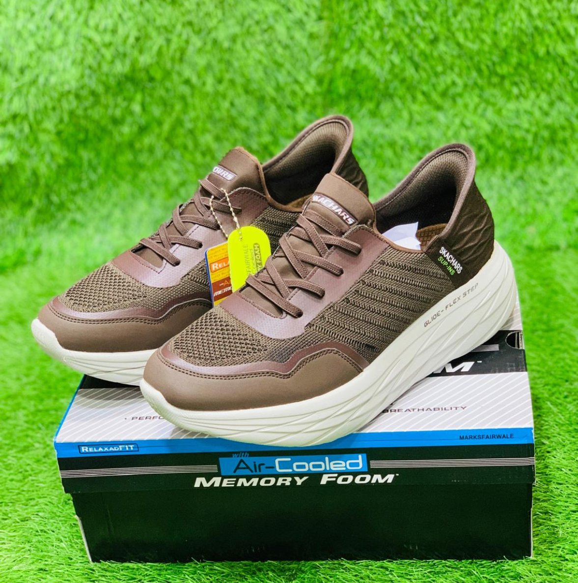 SKECHERS SNEAKER