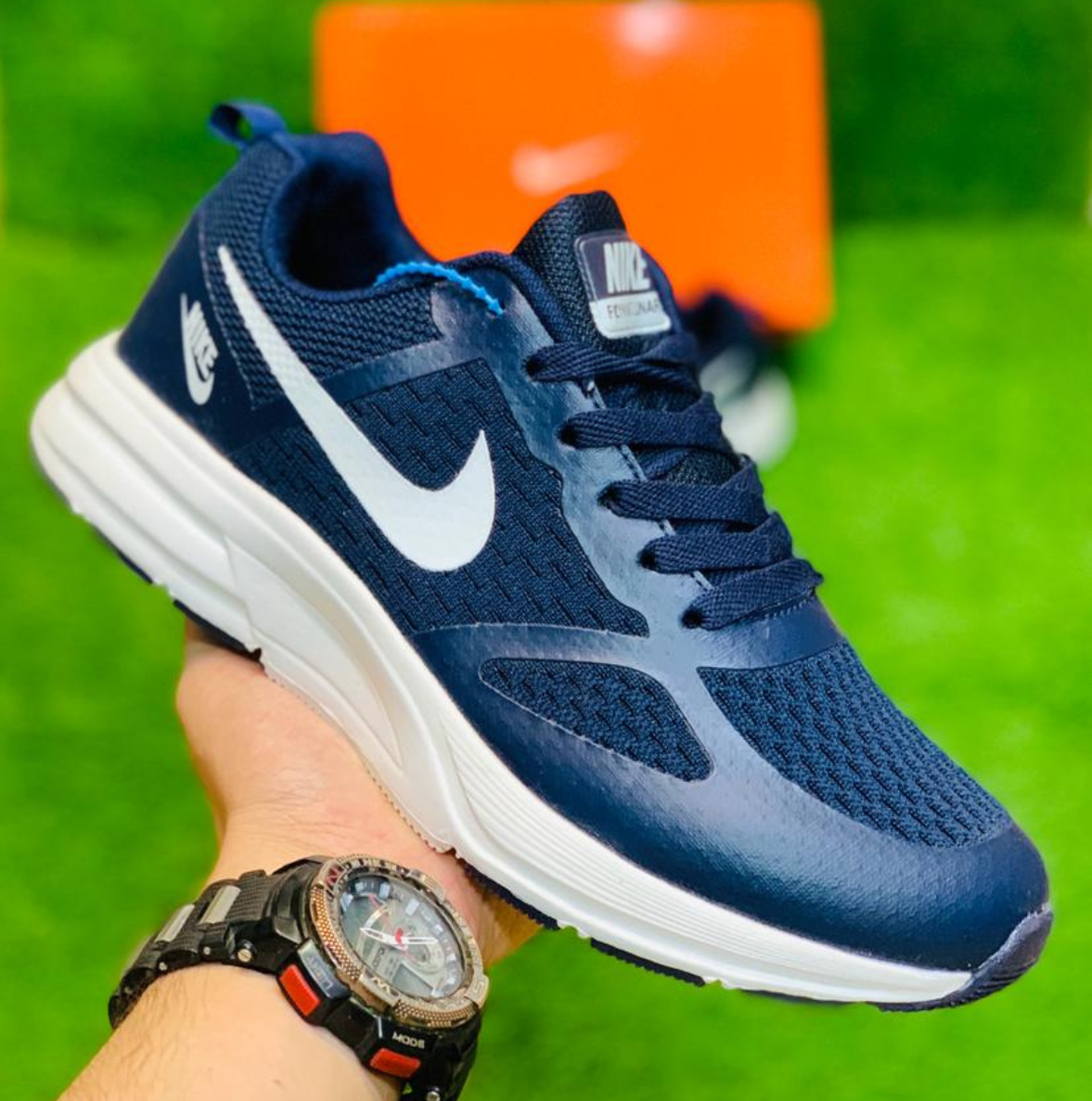 NIKE AIR ZOOM SNEAKERS