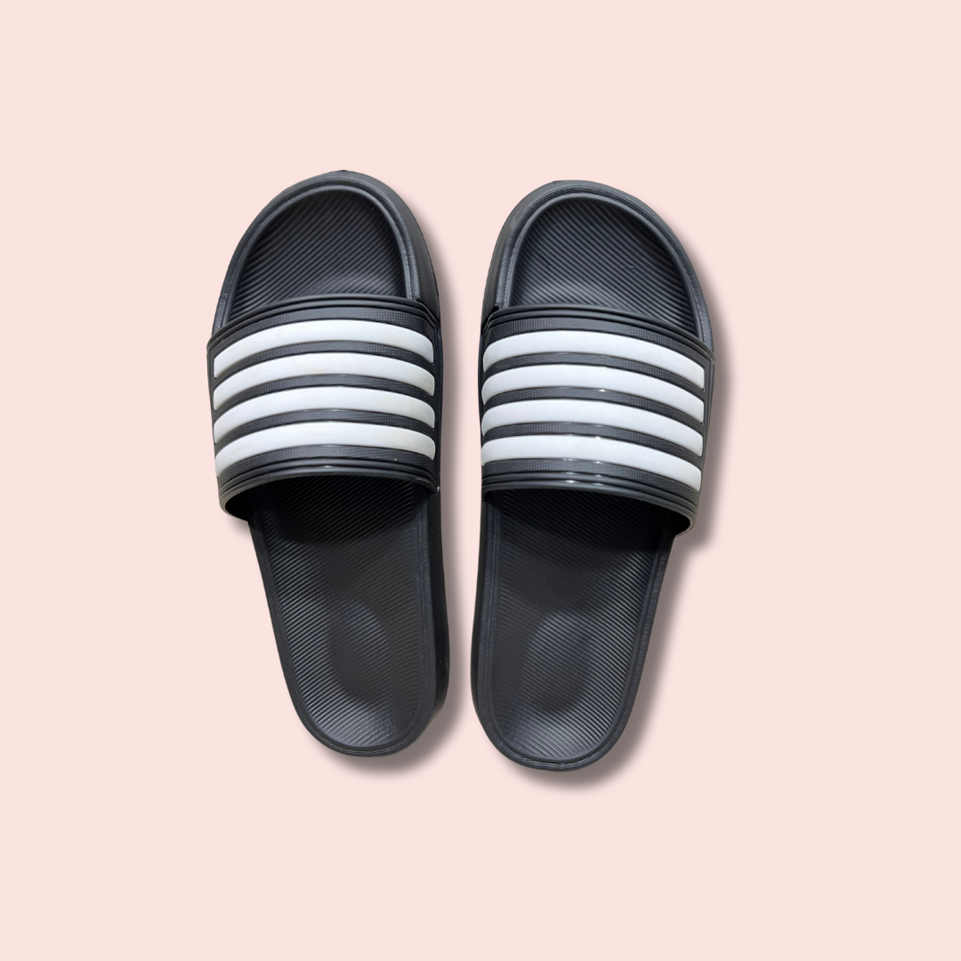 BLACK-WHITE STRIPES PATTERN SLIPPER