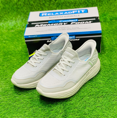 SKECHERS SNEAKER