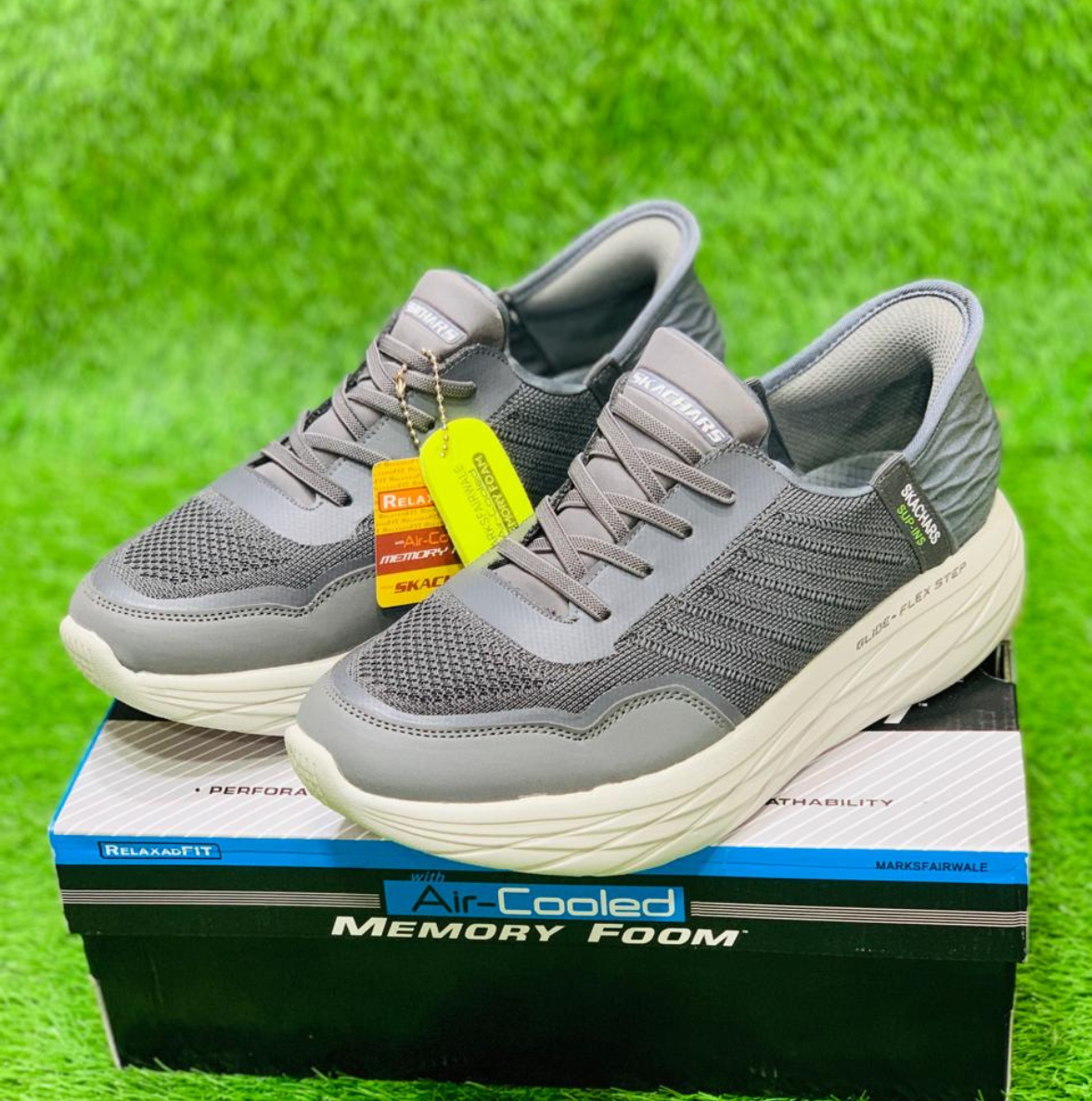 SKECHERS SNEAKER