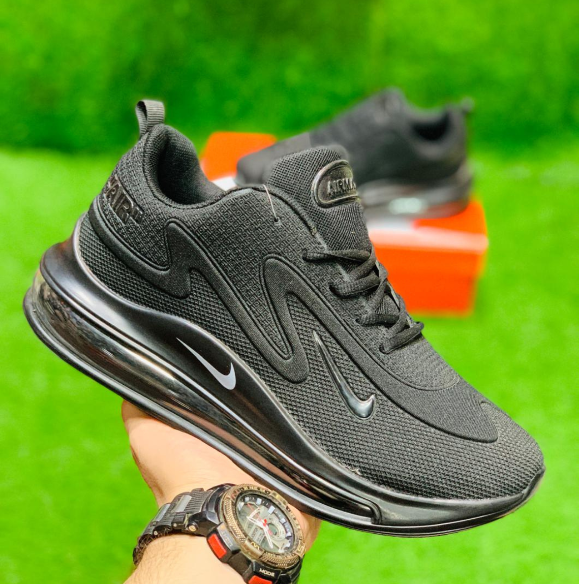 NIKE AIR MAX SNEAKERS